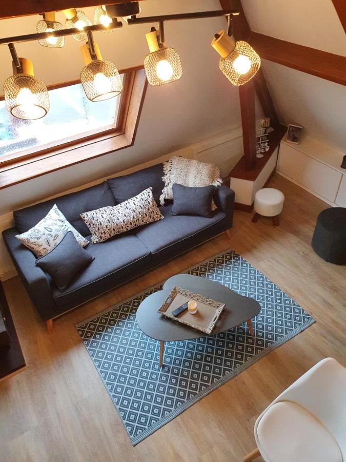 Bel appartement ensoleillé en ville Pont-Évêque Esterno foto
